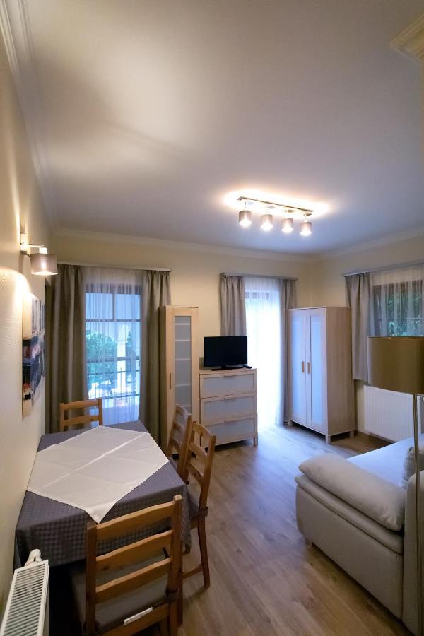 Ozkut Apartmanhaz Olmod Экстерьер фото