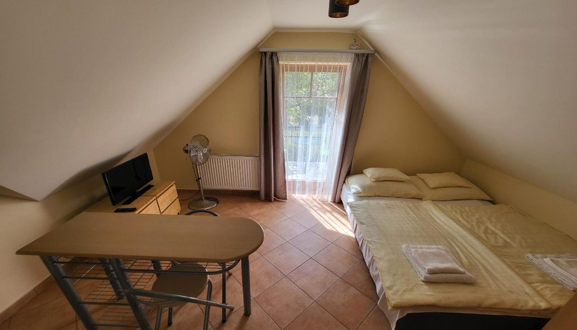 Ozkut Apartmanhaz Olmod Экстерьер фото